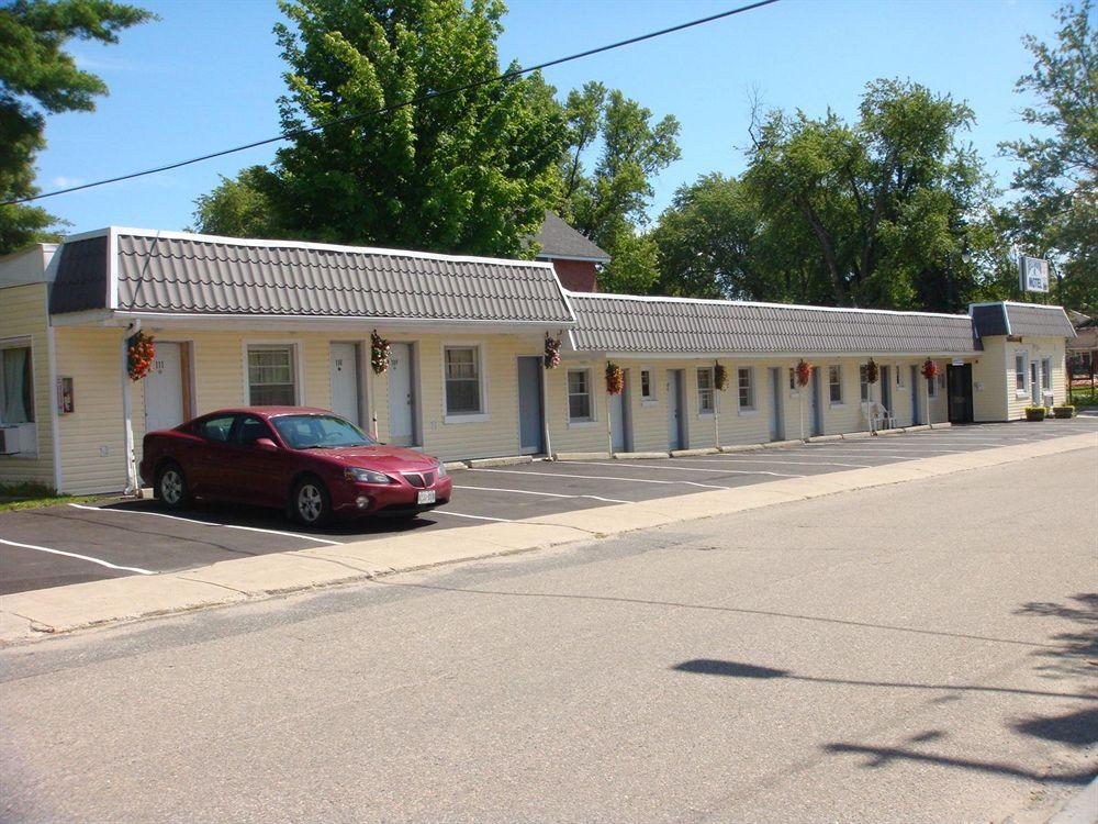 Bracebridge Inn Exterior photo